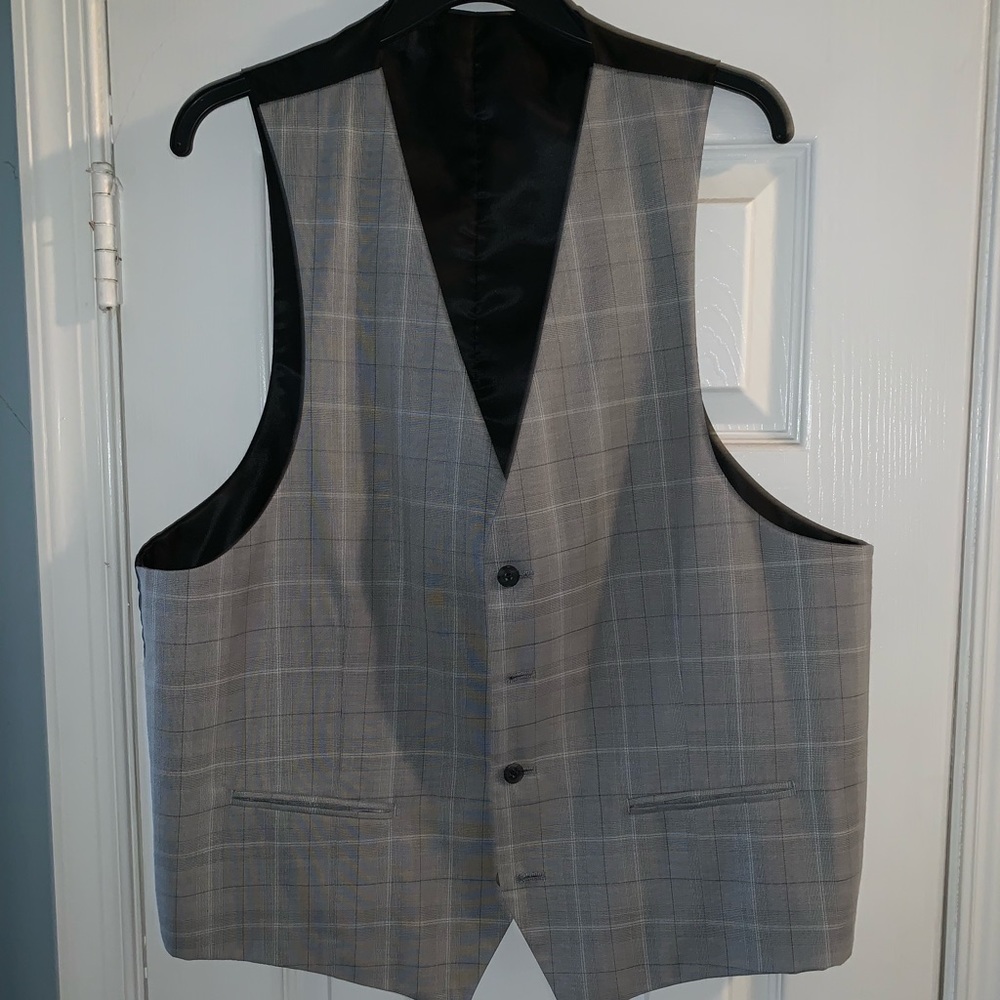 Grey Pattern Vest - Size XL - Worn Once
